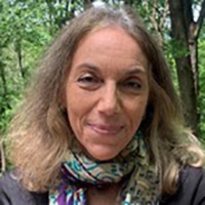 Photo of Liz Gold