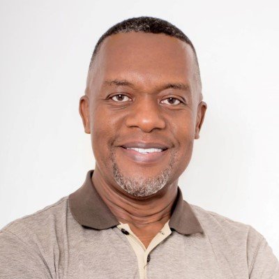 Julius Nyangaga Headshot