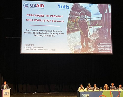 Sok Dou’s presenting his presentation during a session of the conference.